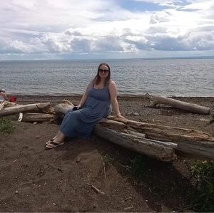 Meet your Posher, Crystal